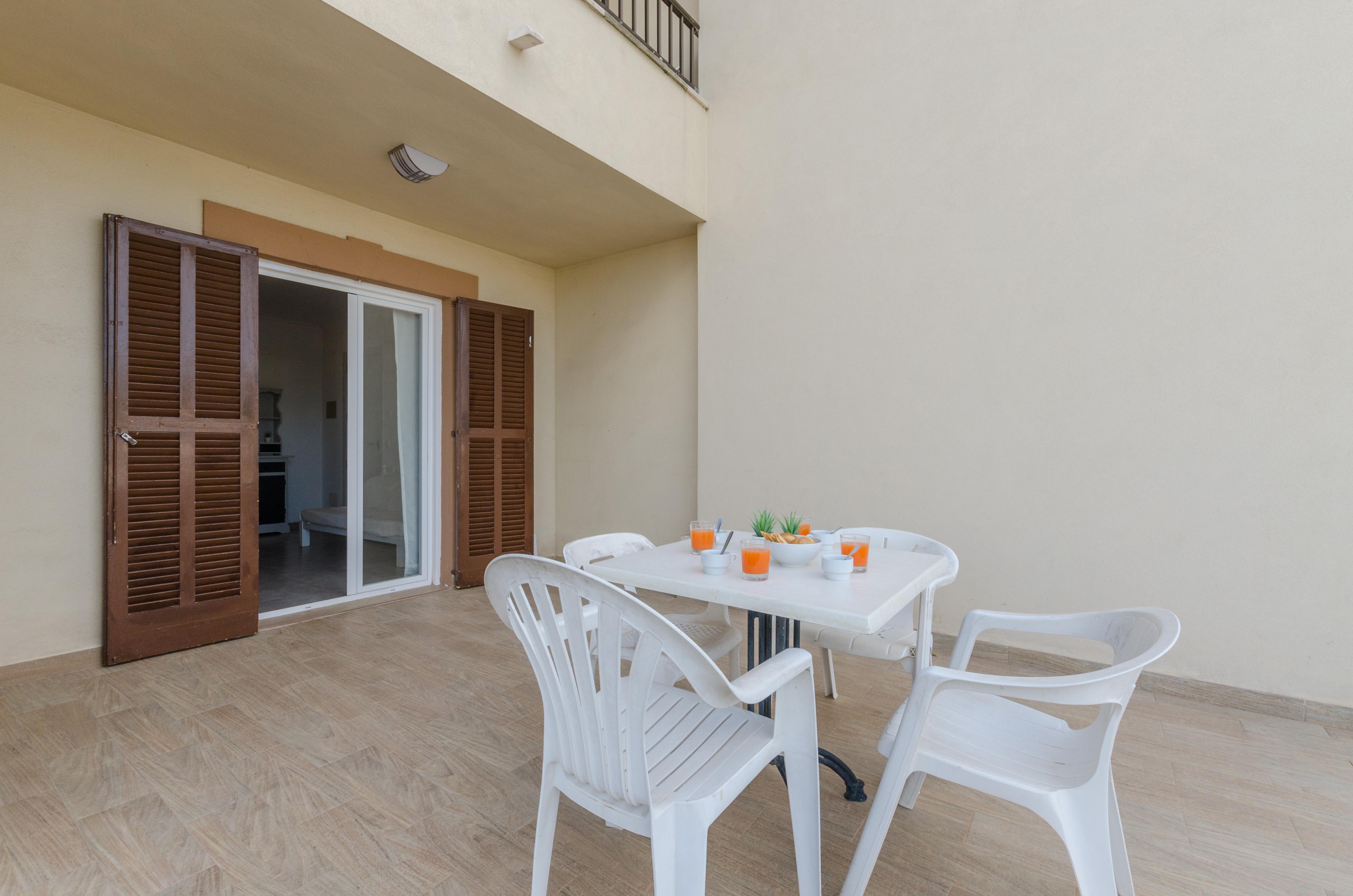 Alcudia Apartments 阿尔库迪亚港 外观 照片