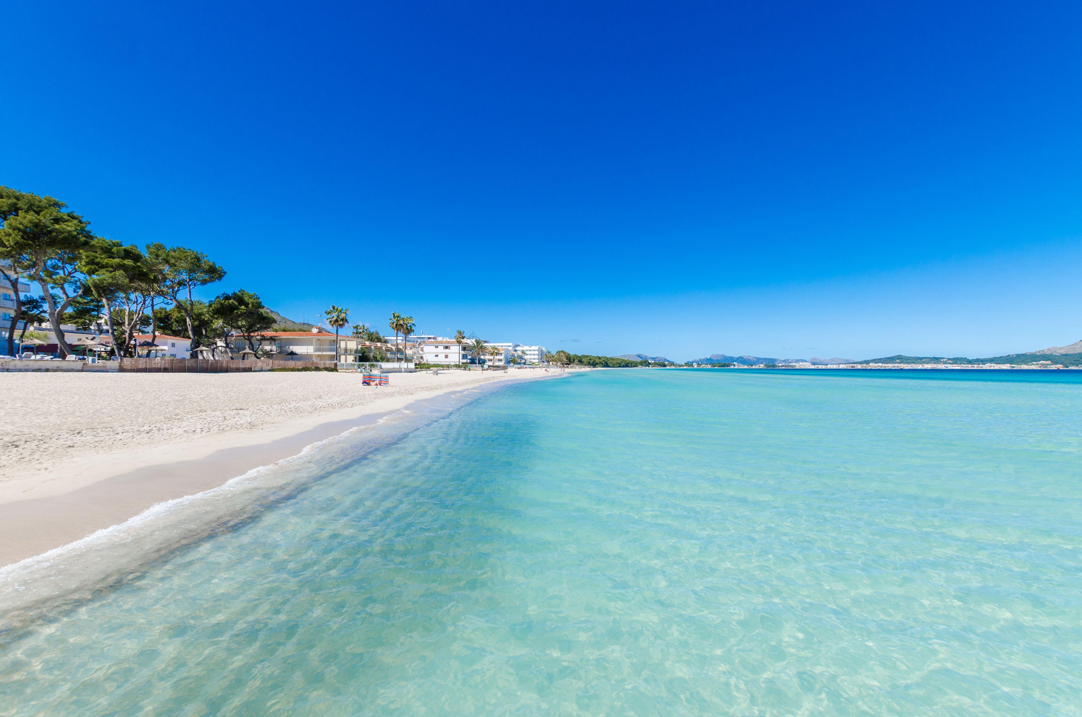 Alcudia Apartments 阿尔库迪亚港 外观 照片