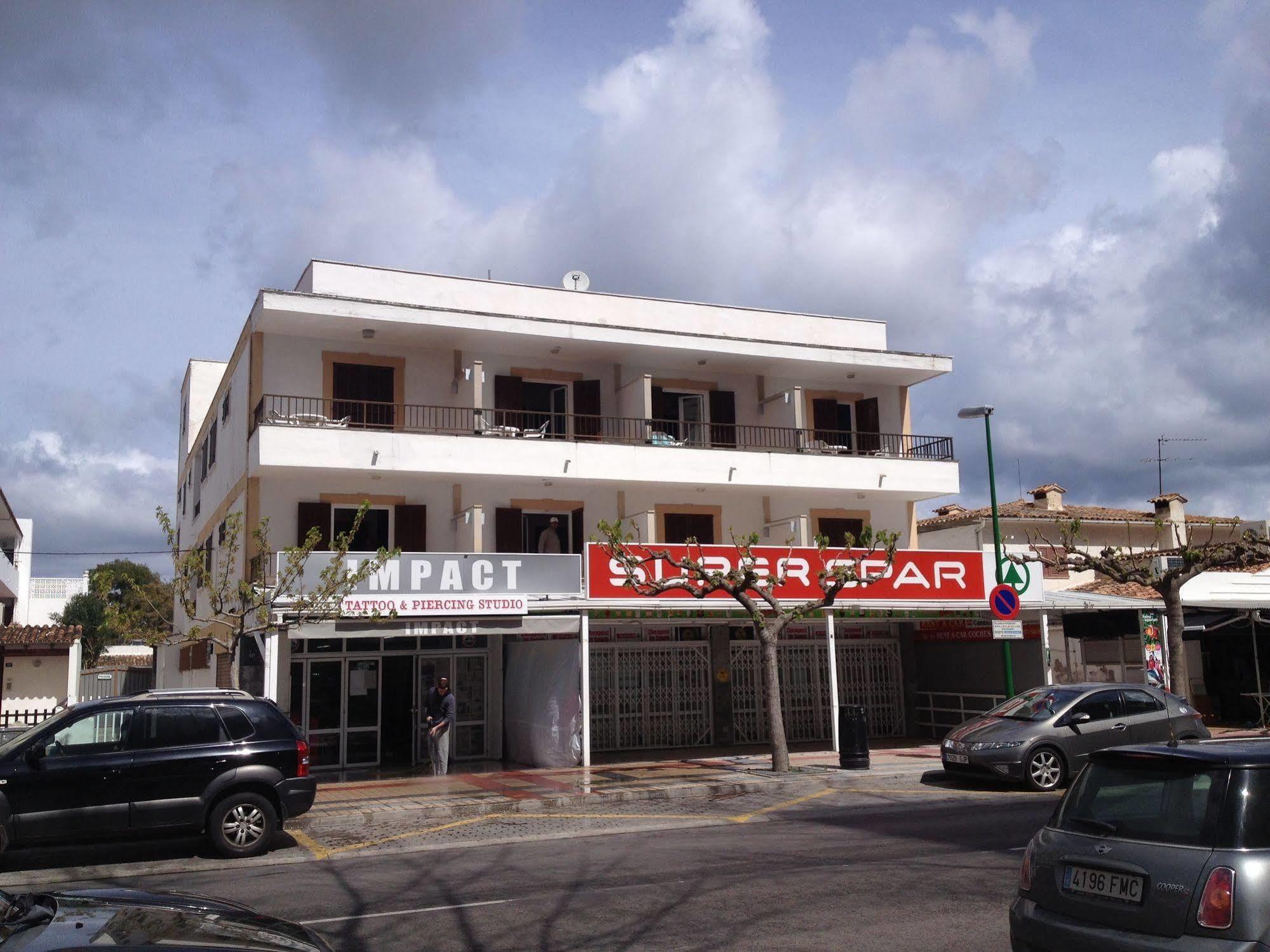 Alcudia Apartments 阿尔库迪亚港 外观 照片